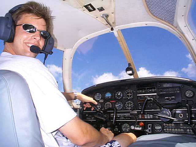 Allein im Cockpit